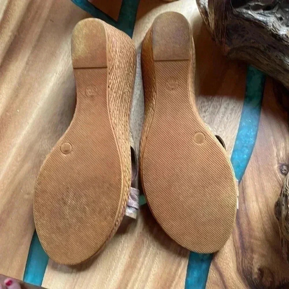 Slightly used Italian shoemakers sandals women’s 10 made in Italy. - Picture 5 of 6